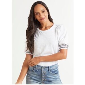 Goldie for Evereve white tee with smocked sleeve